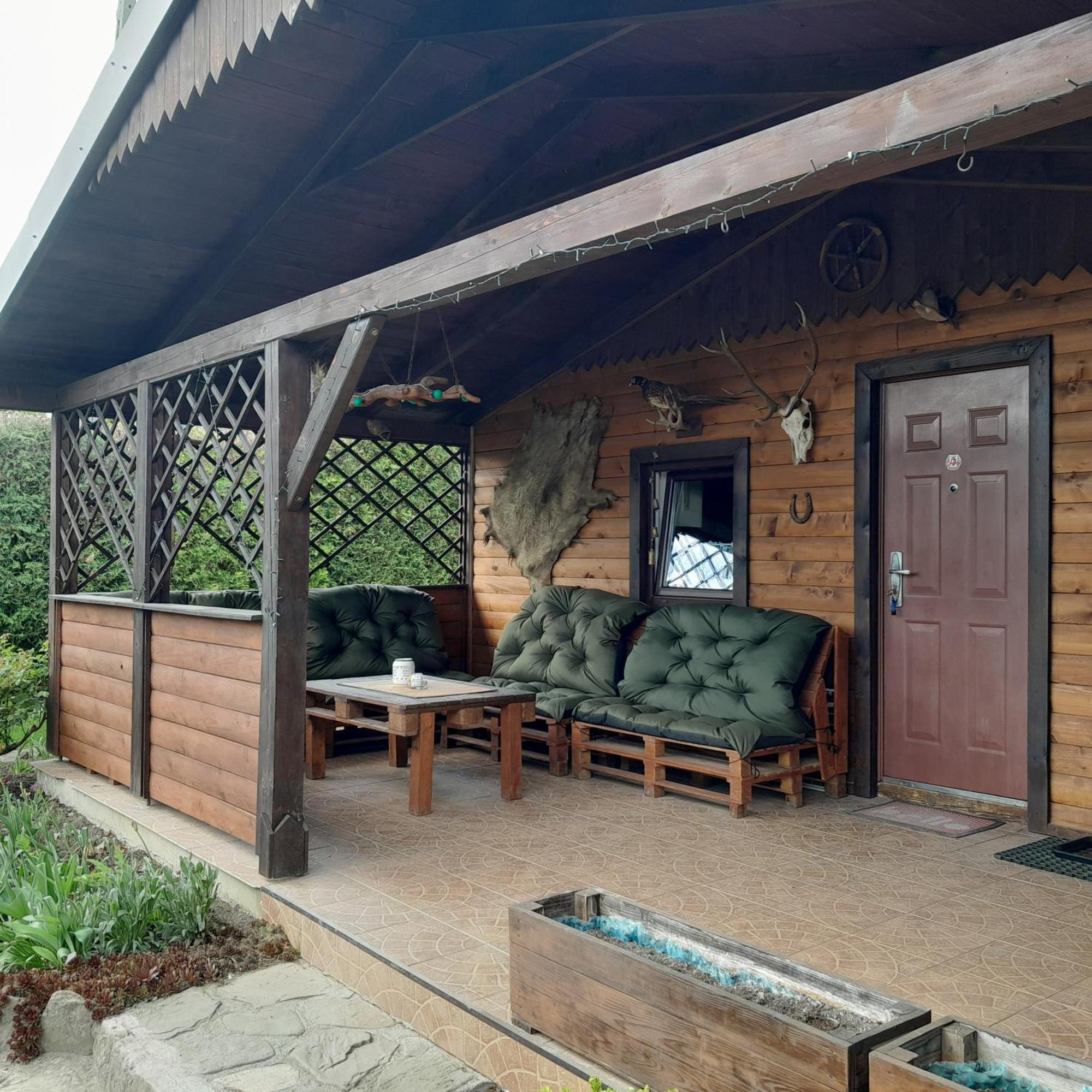 Majowy Domek Rymanow Ngoại thất bức ảnh