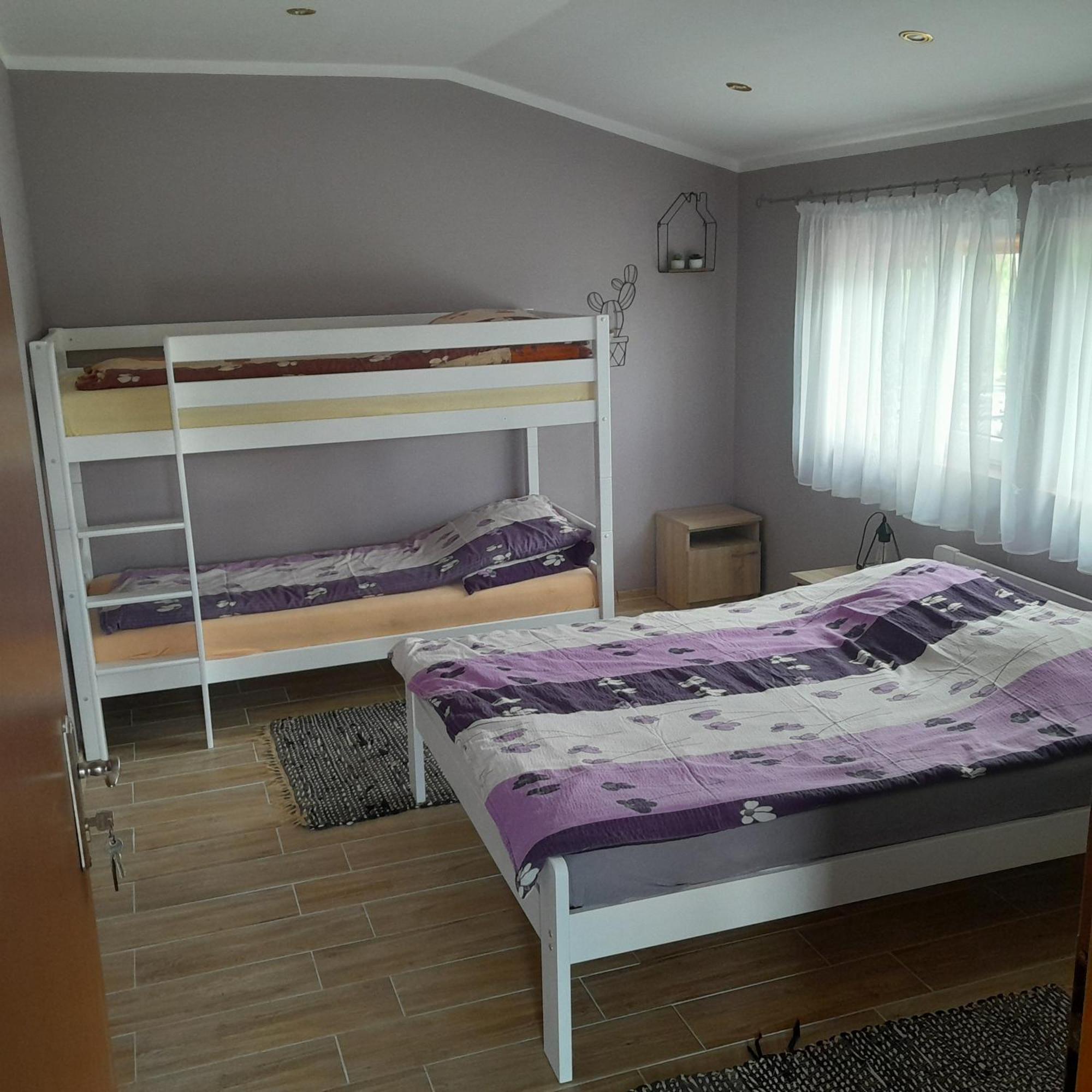 Majowy Domek Rymanow Ngoại thất bức ảnh