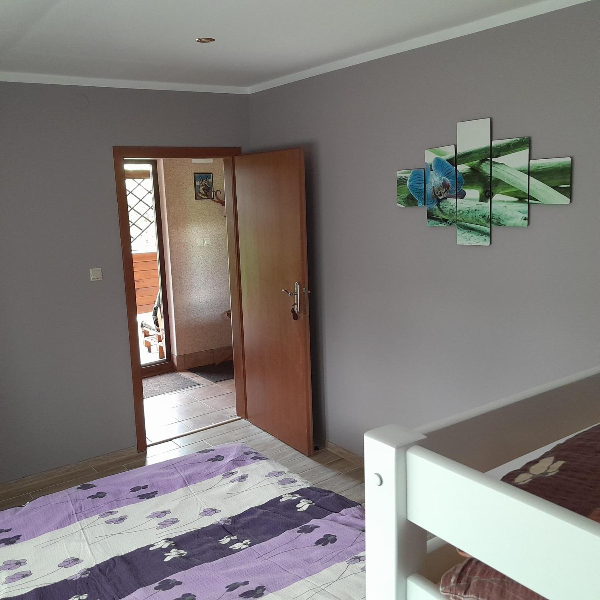 Majowy Domek Rymanow Ngoại thất bức ảnh
